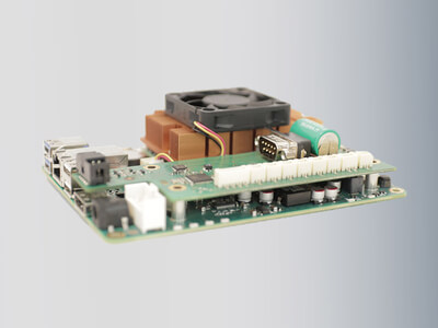 Soláthraíonn ept GmbH nascóirí ardluais do adp MERKUR don adp Mini-PC.